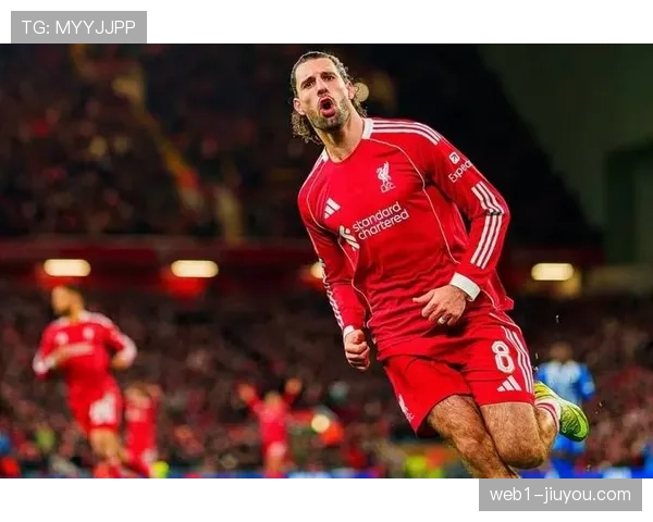 利物浦中场配置面临调整，索博斯洛伊位置变化引关注